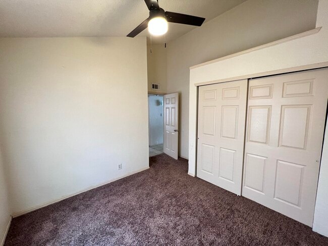 Building Photo - 12116 El Greco Cir