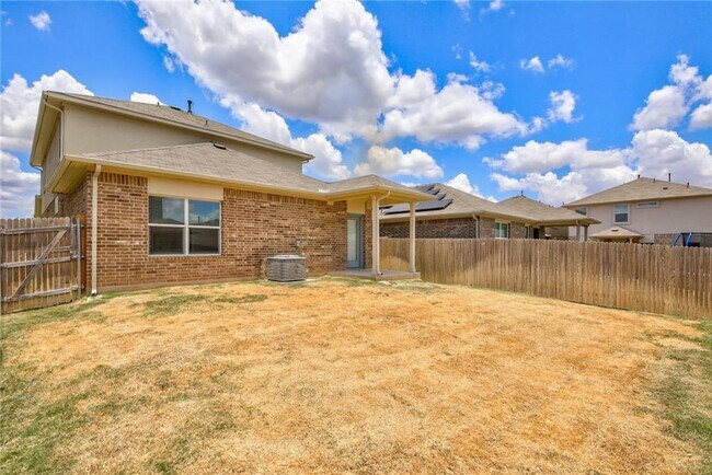 Building Photo - 109 Kleberg Ct