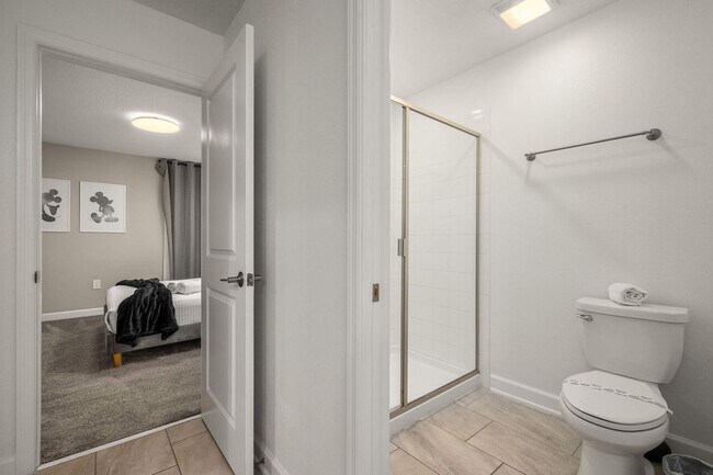 Building Photo - 9052 Sommerset Hills Dr