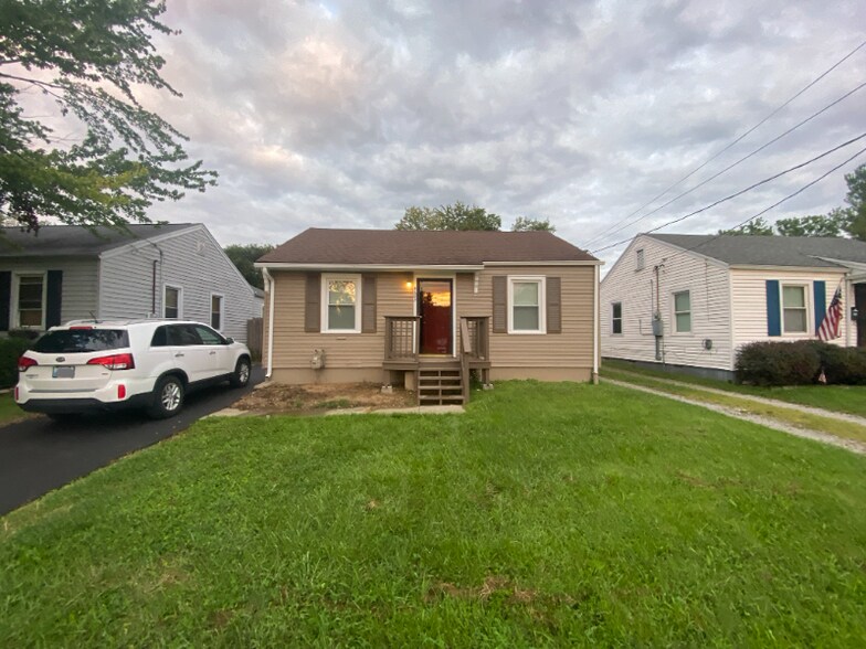 Primary Photo - 4603 Picadilly Ave