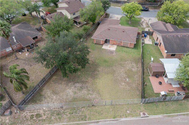 Building Photo - 14 S Cynthia St