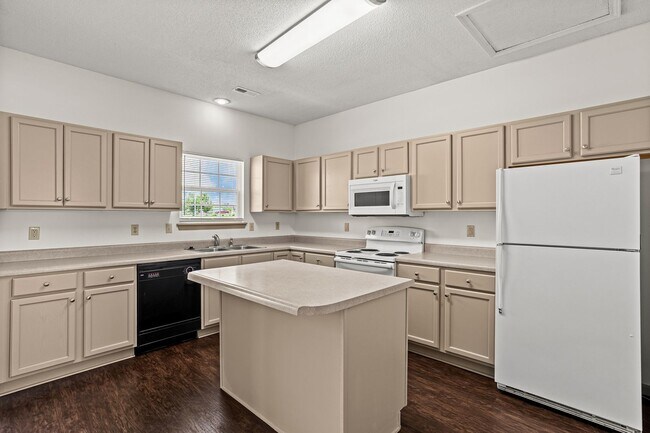 Building Photo - 3256-3258 Wind River Cir.