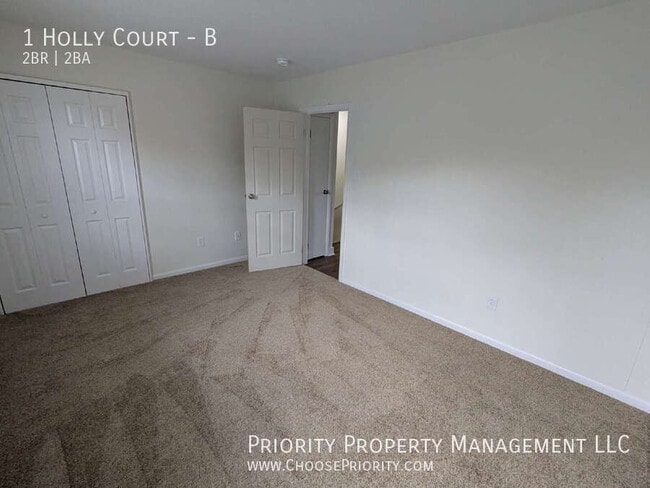 Building Photo - 1 Holly Ct