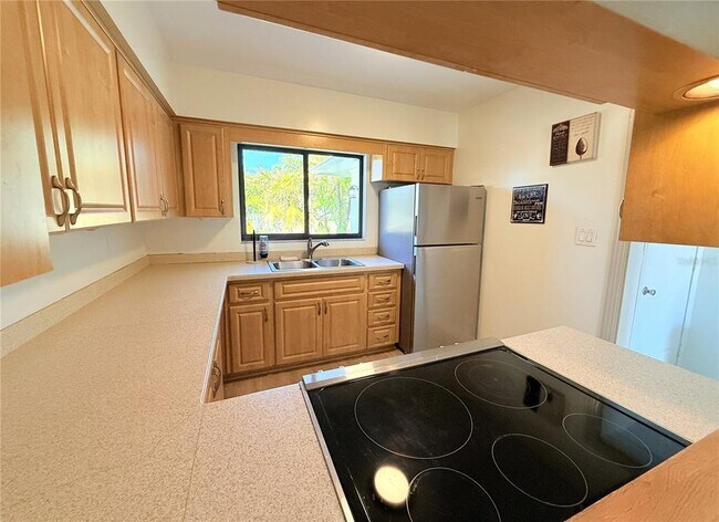 Building Photo - 225 Cevera Rd