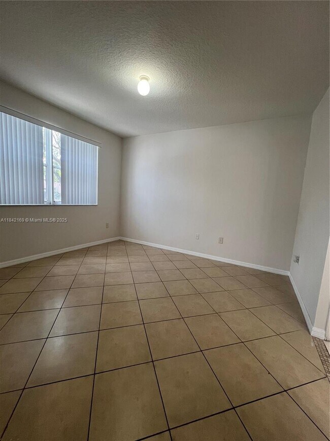 Building Photo - 6340 NW 114th Ave