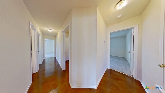 Building Photo - 126 Sylvan St