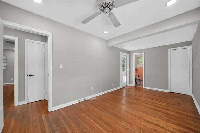 Building Photo - 2732 Newark Way