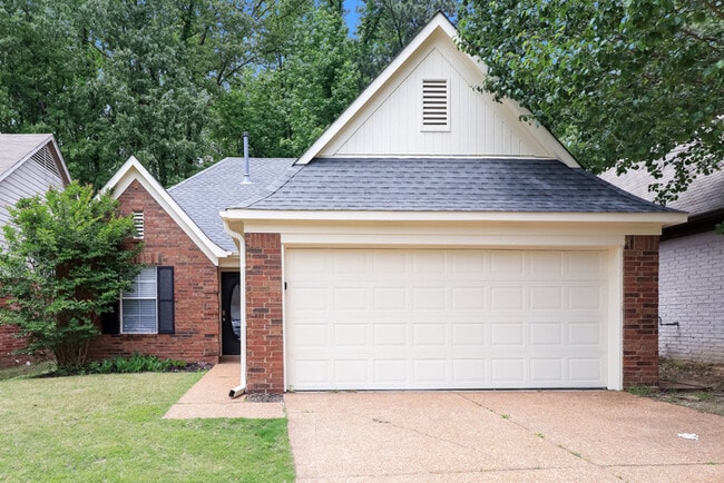 Primary Photo - 1413 Marhill Cove