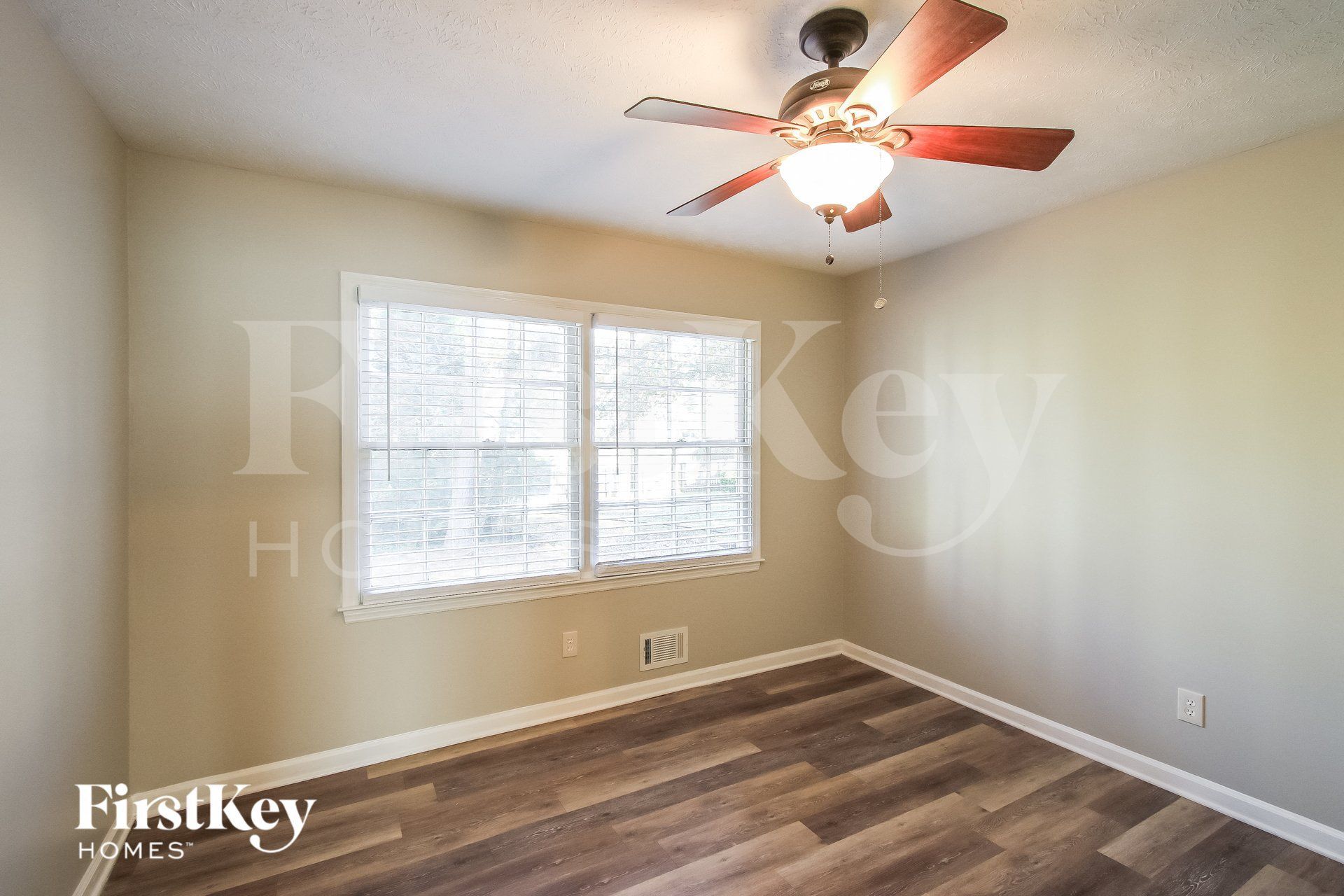 Building Photo - 295 Plantation Rd SW