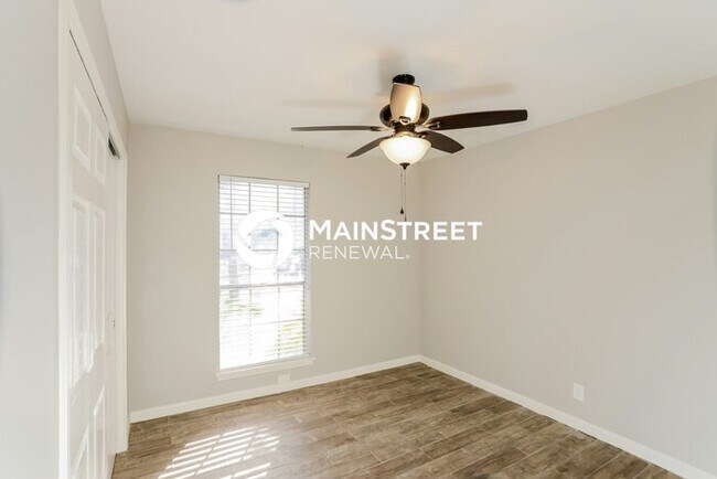 Building Photo - 3 Bedroom Pet-Friendly Home in SAN ANTONIO, TX with Main Street Renewal