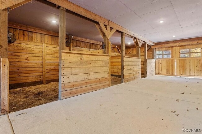 Building Photo - Rural Equestrian Retreat on 20 Acres