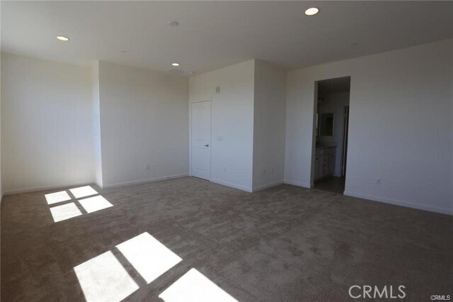 Building Photo - 8870 Camphor Ave