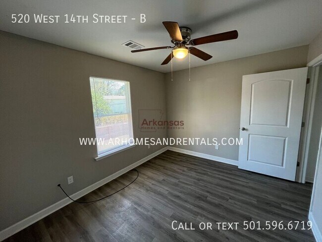 Building Photo - 520 W 14th St