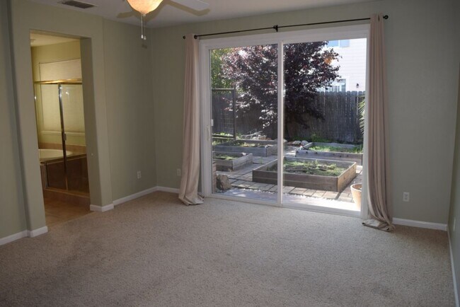 Building Photo - 1378 Seymour Cir