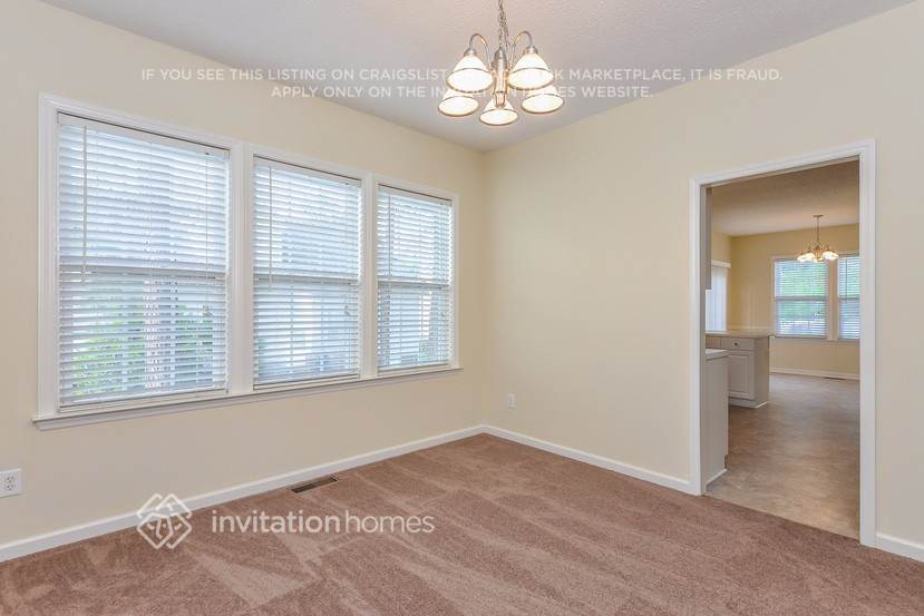 Building Photo - 508 Zircon Ln