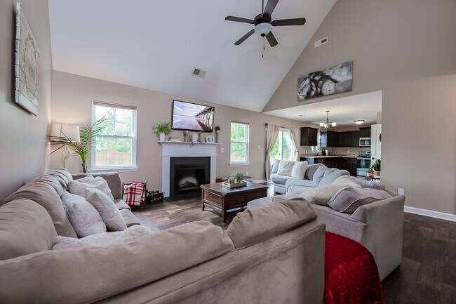 Building Photo - 425 Sea Buoy Ln