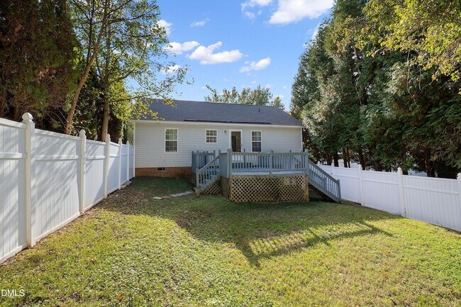 Building Photo - 1224 Grovewood Dr