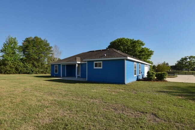 Building Photo - 9892 SW 95th Pl