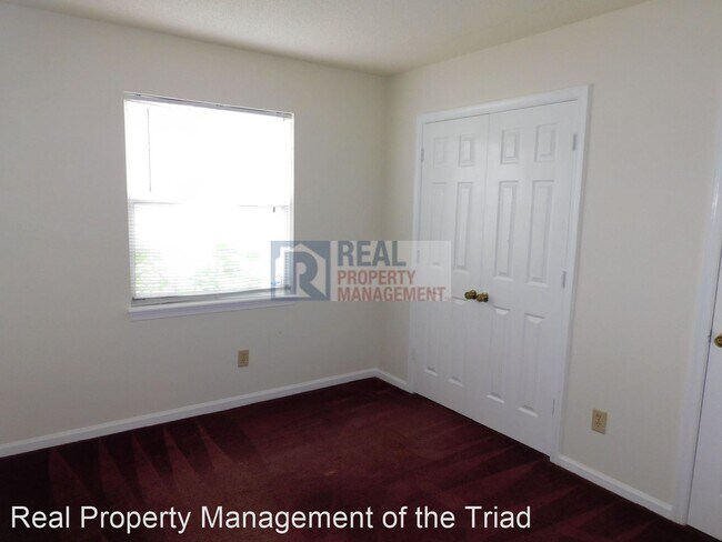 Building Photo - 2 br, 1 bath House - 515 Mystic Drive Unit A
