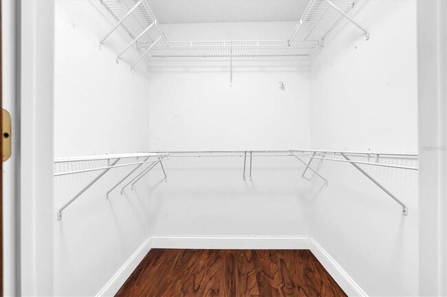 Building Photo - 3235 Hillsdale Ave