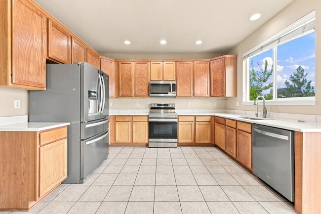 Building Photo - $3,245.95 with $300 Off The First Month's Rent, 5 Beds - 3.5 Baths, Single Family Home in Parker ...