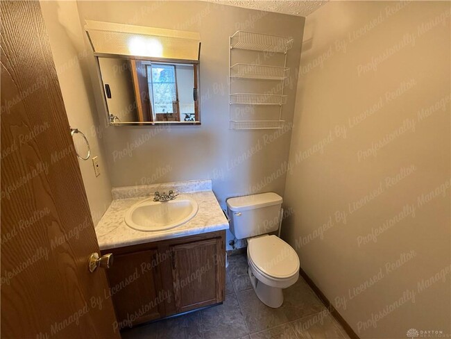 Building Photo - 557 N Broad St