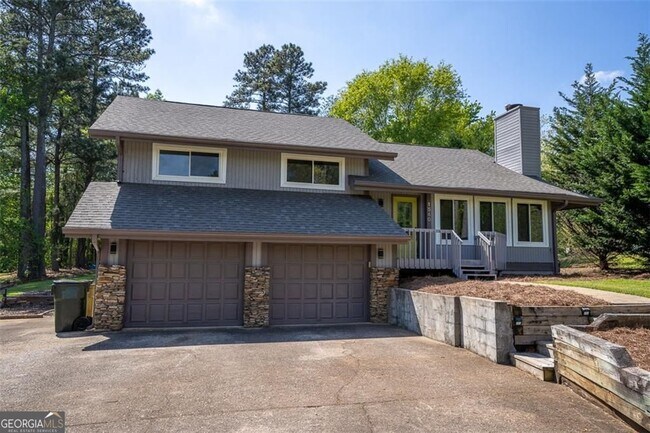 Building Photo - 1540 Magnolia Pl