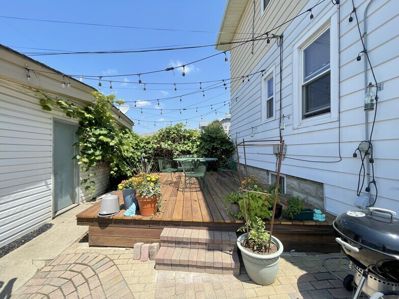 Building Photo - 1819 N 51st St