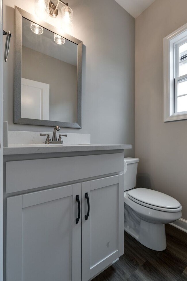 Building Photo - 4 Bedroom Dog Friendly Home For Rent Near ...