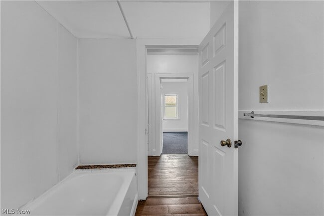 Building Photo - 3428 Altamont Ave