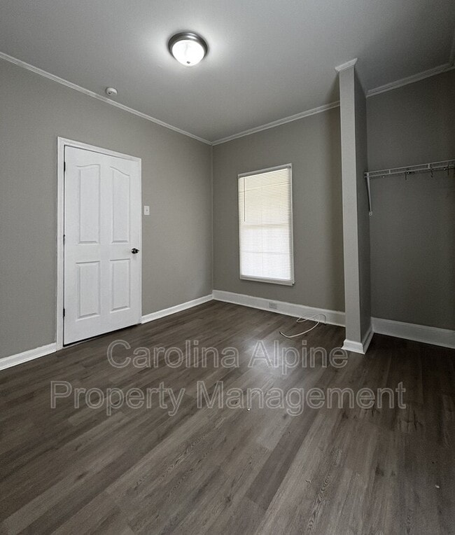 Building Photo - 618 Gardner St