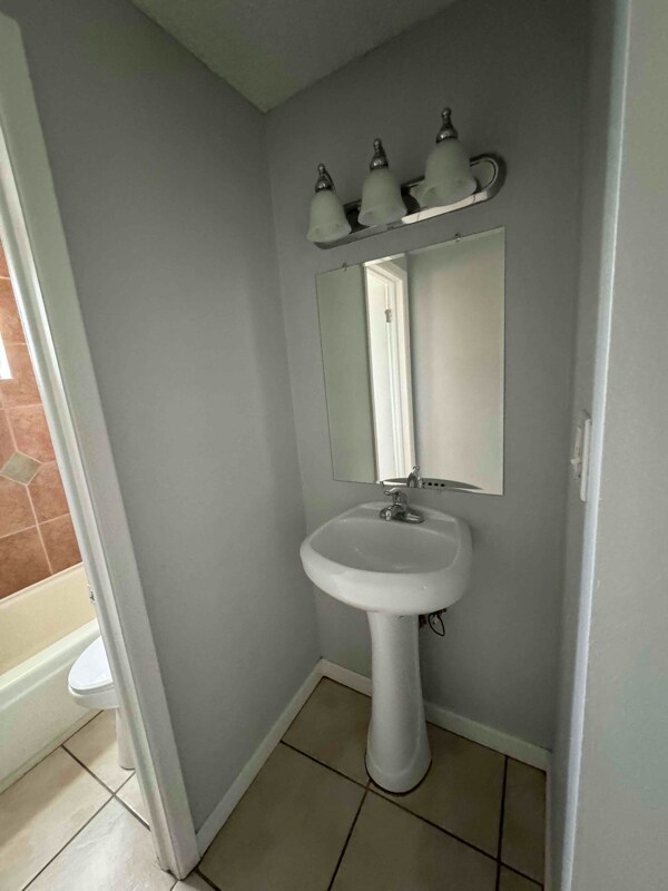 Building Photo - 3455 S Logan St