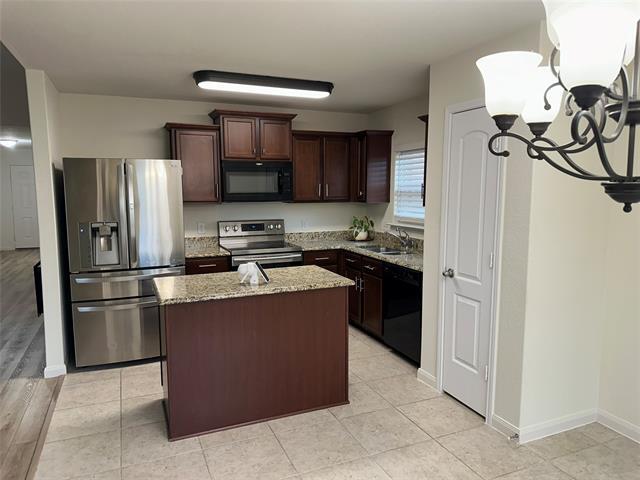 Building Photo - 1603 White Mountain Wy