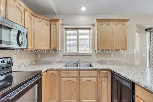 Building Photo - 1152 N 120 W
