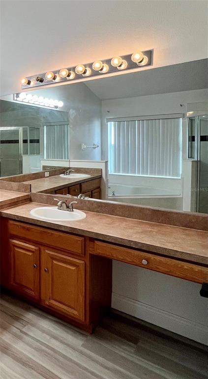 Building Photo - 4776 Cumbrian Lakes Dr