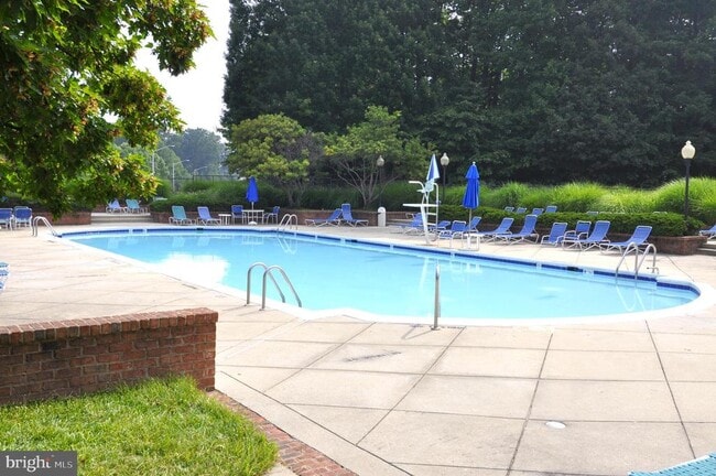 Building Photo - 11801 Rockaway Ln