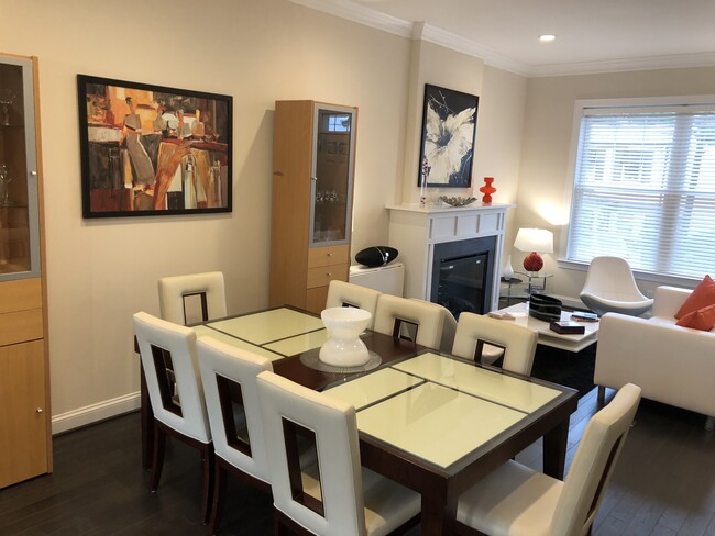 Dining room - 719 S Braddock St