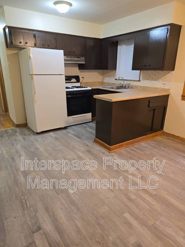 Building Photo - 10126 S Pulaski Rd