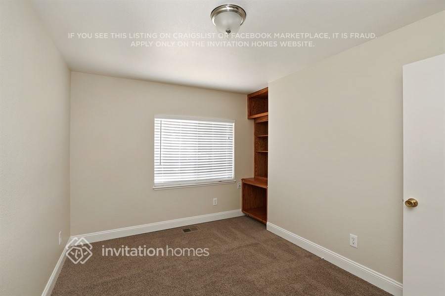 Building Photo - 5537 Blue Sapphire Way