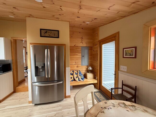 Building Photo - 111 Pendleton Rd