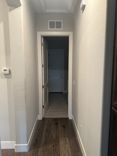 Building Photo - Gorgeous 3 Bedroom 2 Bathroom Manteca Home