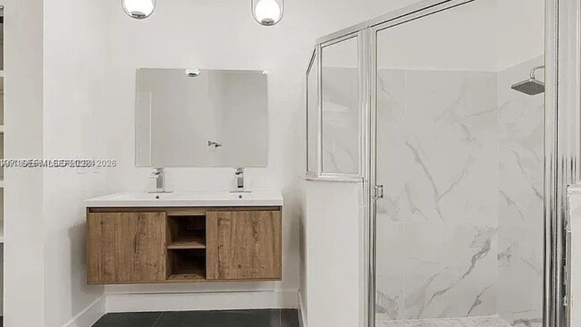 Building Photo - 2755 Dunwoodie Pl