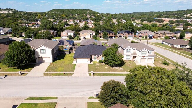 Building Photo - Beautiful 4-Bedroom Home with Spacious Bac...