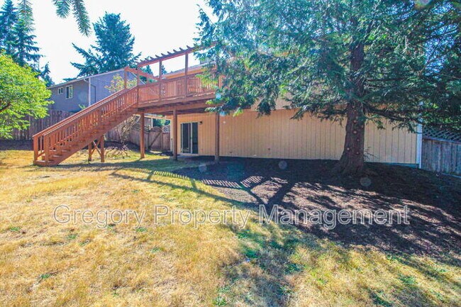Building Photo - 16102 NE 107th Ct