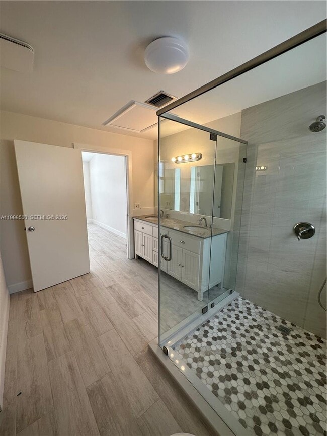 Building Photo - 9841 Ridge Creek Rd