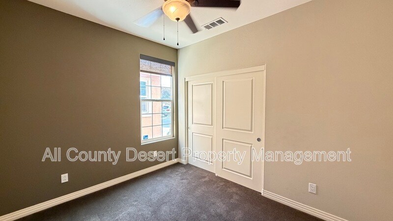 Building Photo - 52275 Desert Spoon Ct