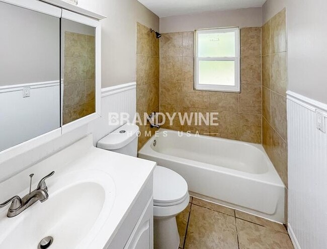 Building Photo - 1001 Fields Rd