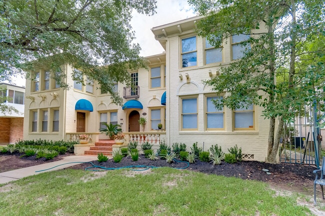 Building Photo - 1215 Bartlett St