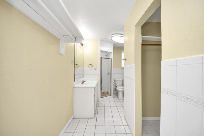 Building Photo - 8105 Lanham Ln