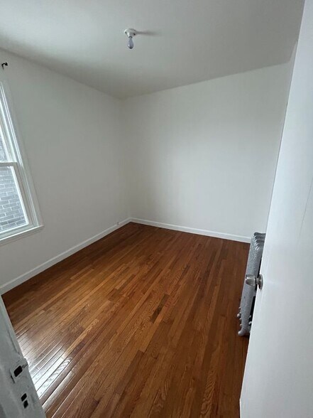 Building Photo - 87-12 133rd St